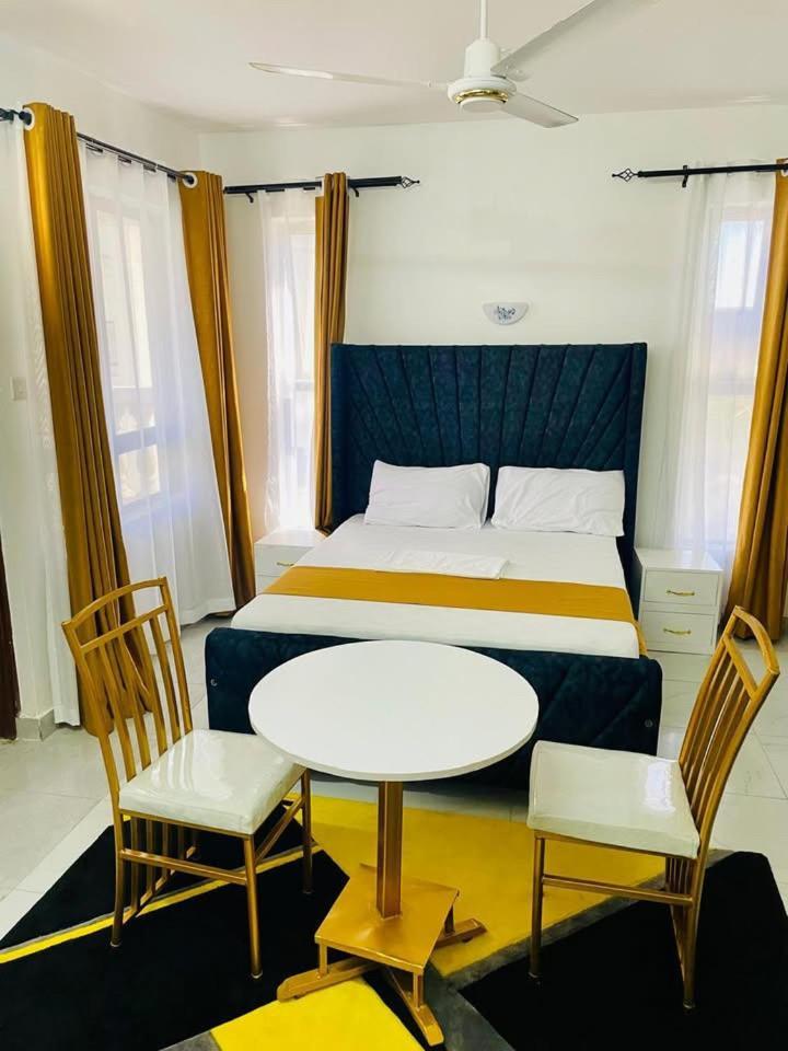 Paradise Ocean, C6 Mombasa Exterior photo